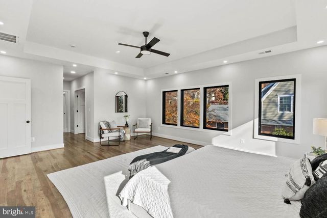 2115 NATAHOA CT, Falls Church, VA 22043