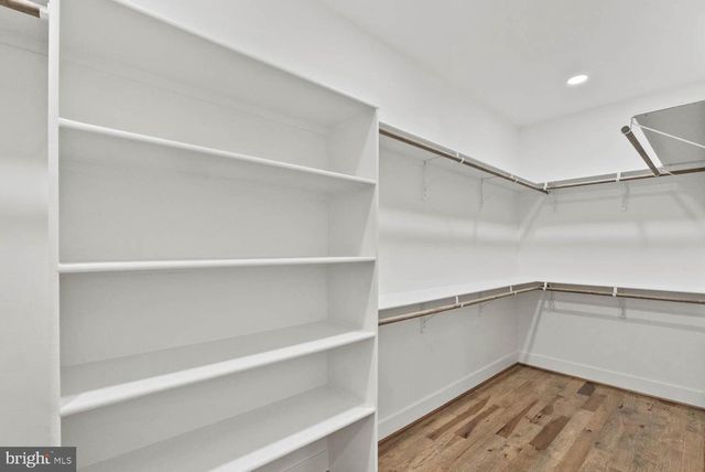 2115 NATAHOA CT, Falls Church, VA 22043