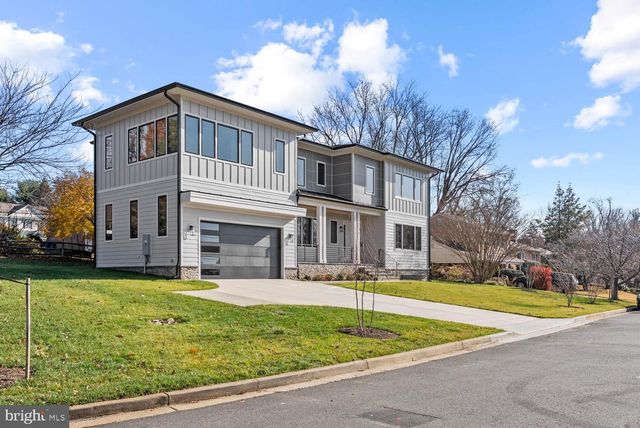 2115 NATAHOA CT, Falls Church, VA 22043