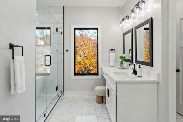 2115 NATAHOA CT, Falls Church, VA 22043