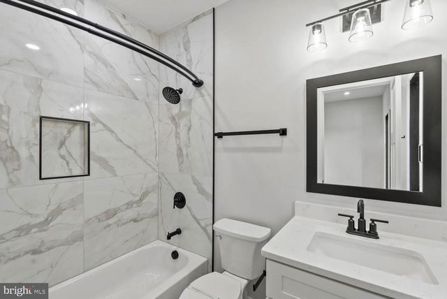 2115 NATAHOA CT, Falls Church, VA 22043