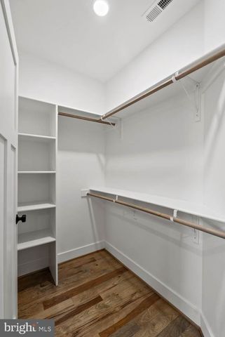 2115 NATAHOA CT, Falls Church, VA 22043