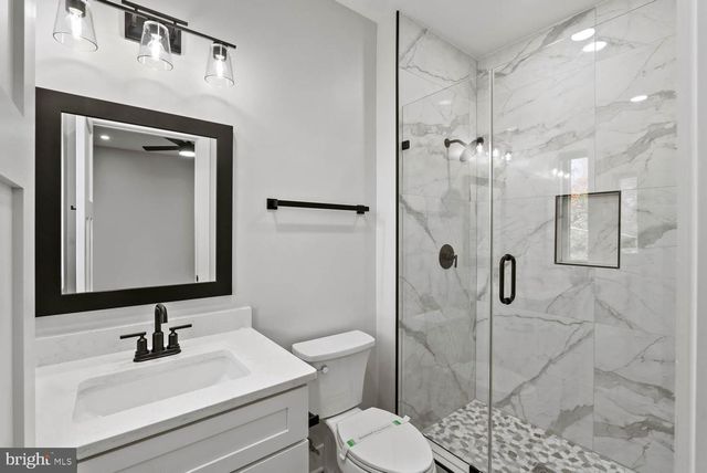 2115 NATAHOA CT, Falls Church, VA 22043