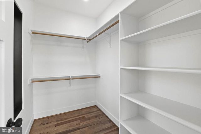 2115 NATAHOA CT, Falls Church, VA 22043