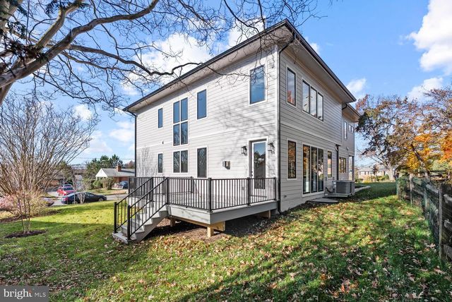 2115 NATAHOA CT, Falls Church, VA 22043