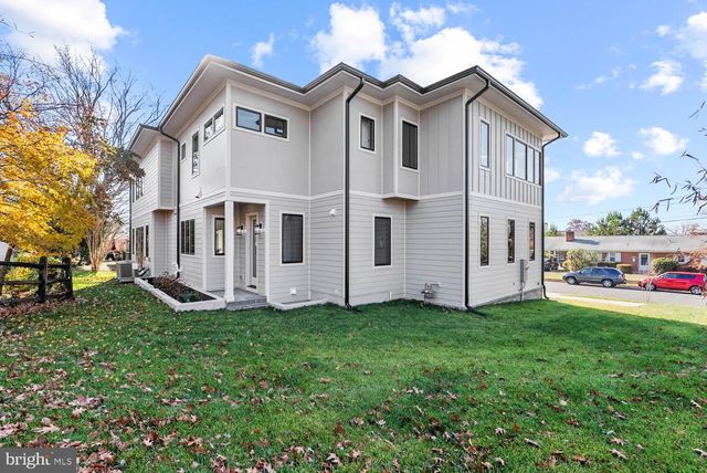 2115 NATAHOA CT, Falls Church, VA 22043