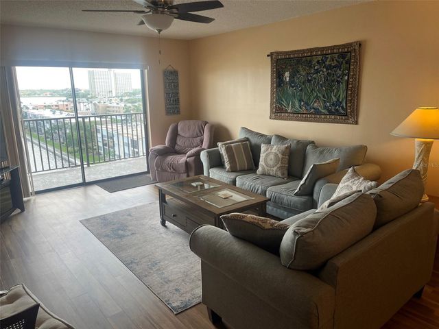7300 SUN ISLAND DRIVE S 702, South Pasadena, FL 33707