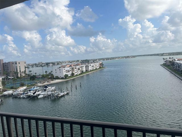 7300 SUN ISLAND DRIVE S 702, South Pasadena, FL 33707