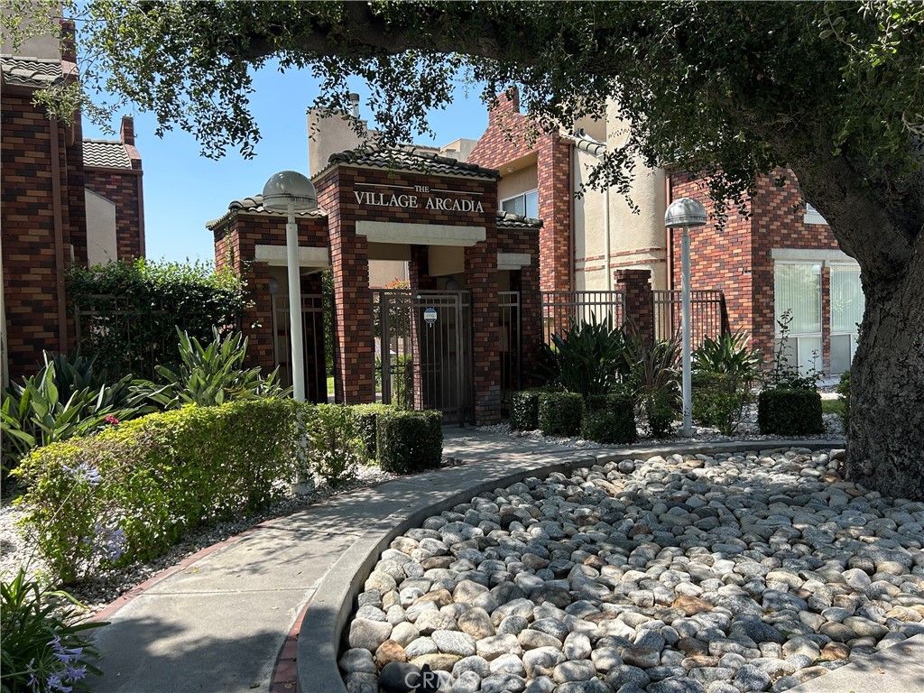 422 California F, Arcadia, CA 91006