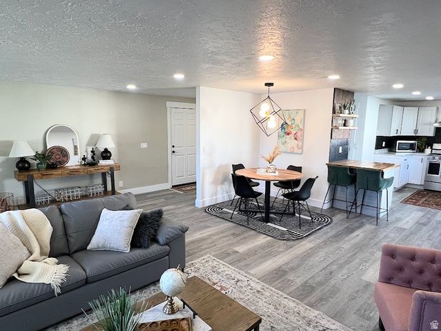 1448 E ESTRELLITA DR, Sandy, UT 84093