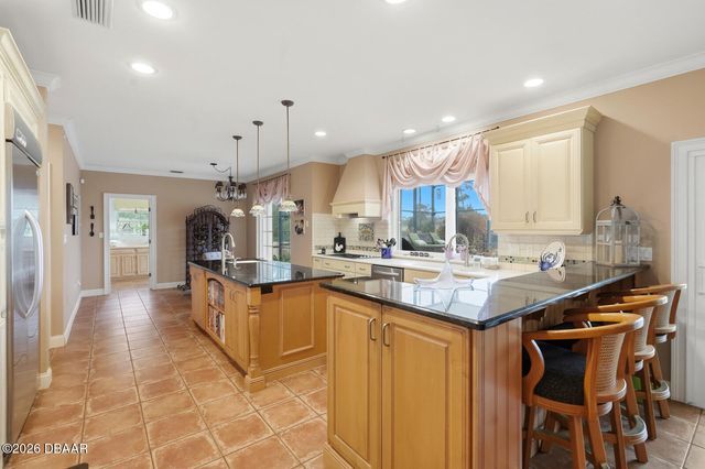 10 Magnolia Ln S, Ormond Beach, FL 32174