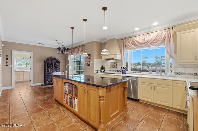 10 Magnolia Ln S, Ormond Beach, FL 32174