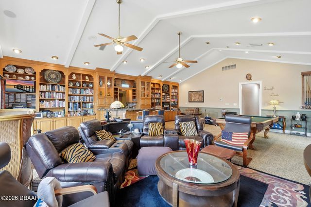 10 Magnolia Ln S, Ormond Beach, FL 32174