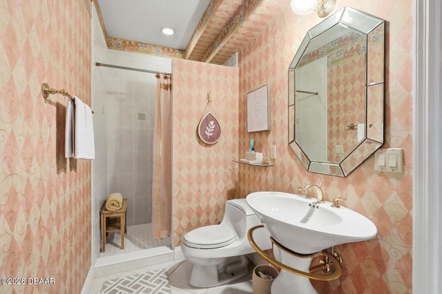 10 Magnolia Ln S, Ormond Beach, FL 32174