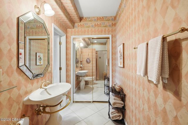 10 Magnolia Ln S, Ormond Beach, FL 32174