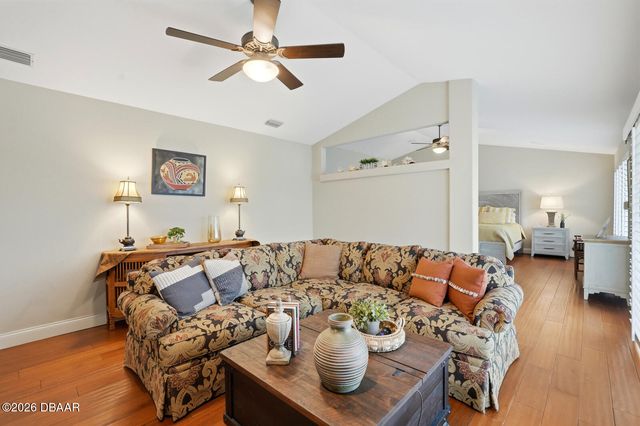 10 Magnolia Ln S, Ormond Beach, FL 32174