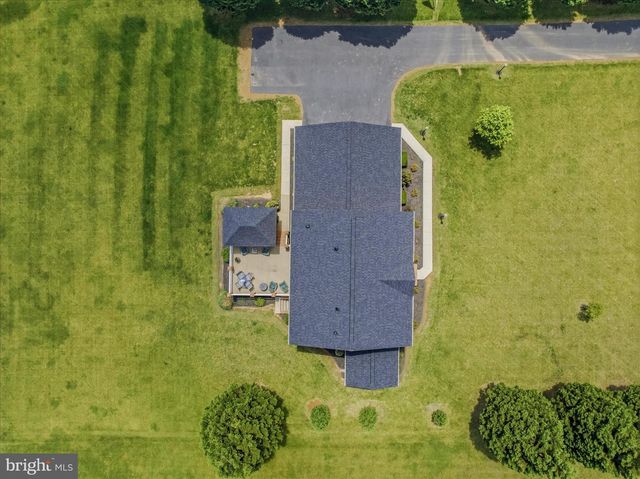 1131 KELLY ISLAND RD, Martinsburg, WV 25405