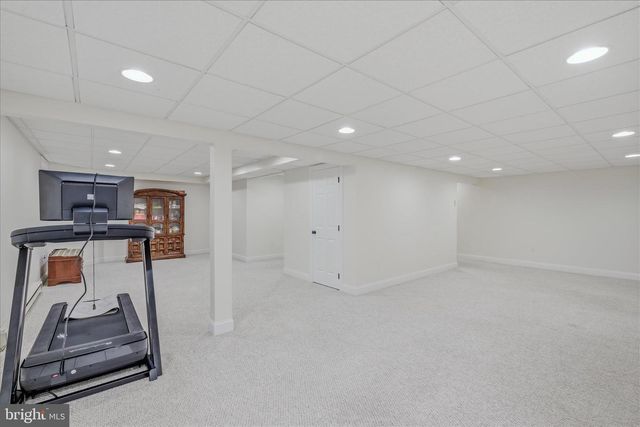 1131 KELLY ISLAND RD, Martinsburg, WV 25405