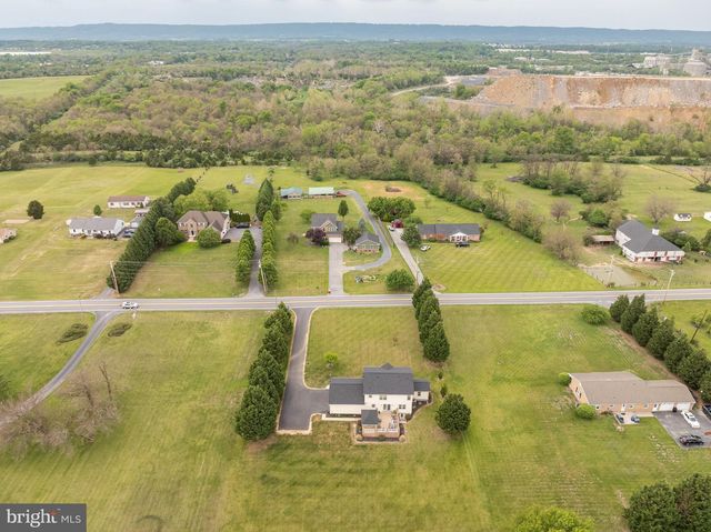 1131 KELLY ISLAND RD, Martinsburg, WV 25405