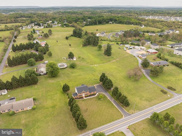 1131 KELLY ISLAND RD, Martinsburg, WV 25405