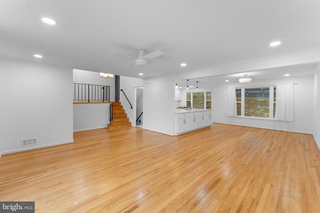 9410 LINDEN AVE, Bethesda, MD 20814