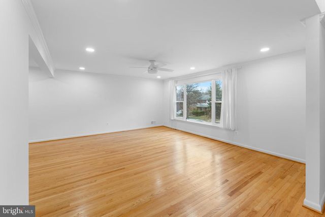 9410 LINDEN AVE, Bethesda, MD 20814