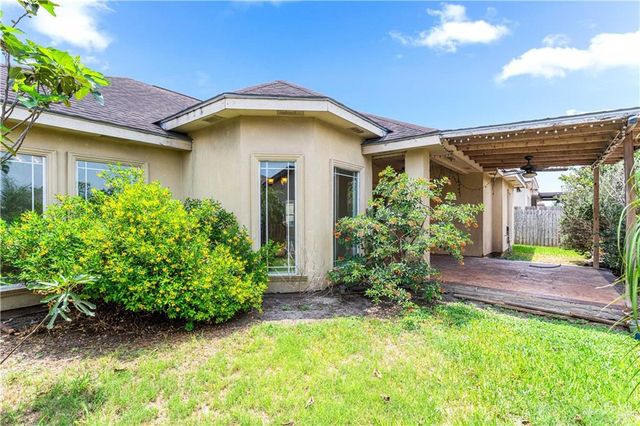 214 N 17th Street, Hidalgo, TX 78557