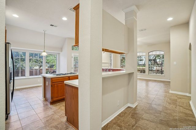 9403 Oakwood, San Antonio, TX 78254