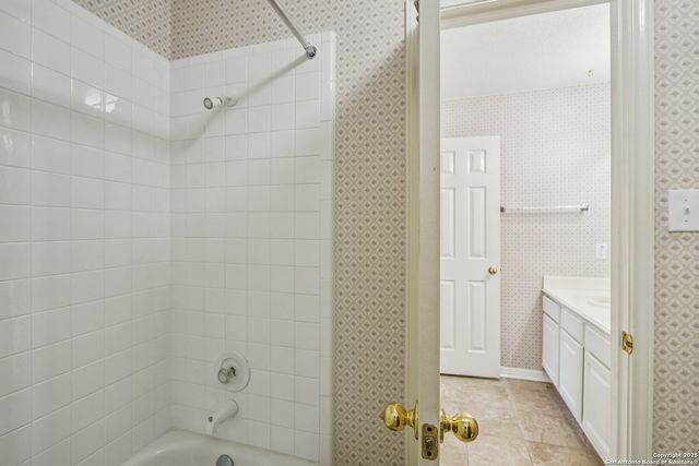 9403 Oakwood, San Antonio, TX 78254