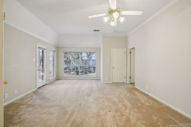 9403 Oakwood, San Antonio, TX 78254