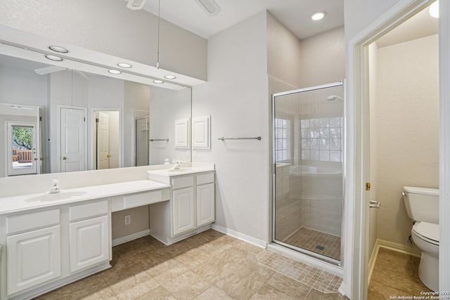 9403 Oakwood, San Antonio, TX 78254