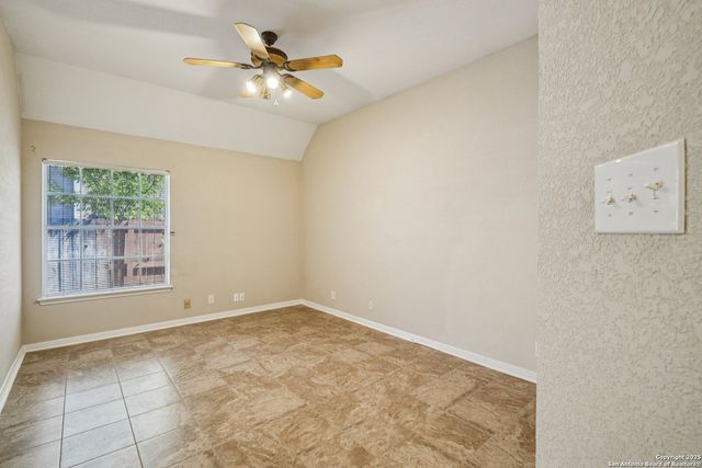 9403 Oakwood, San Antonio, TX 78254