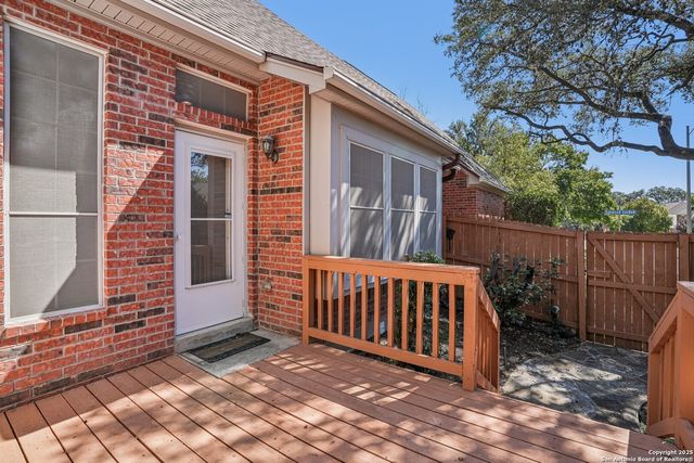 9403 Oakwood, San Antonio, TX 78254