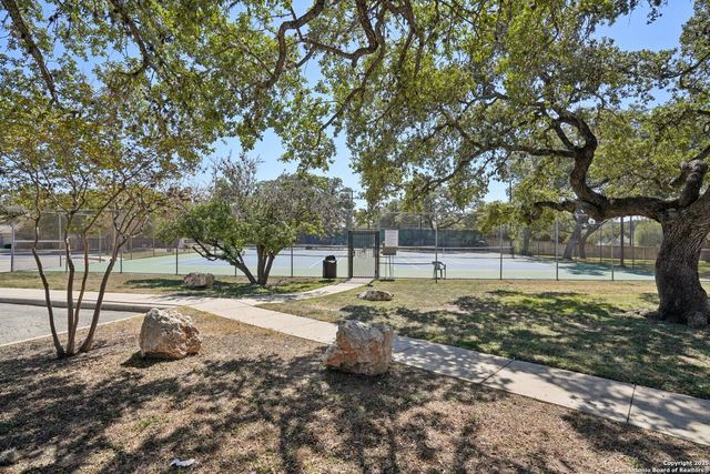 9403 Oakwood, San Antonio, TX 78254