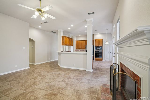 9403 Oakwood, San Antonio, TX 78254