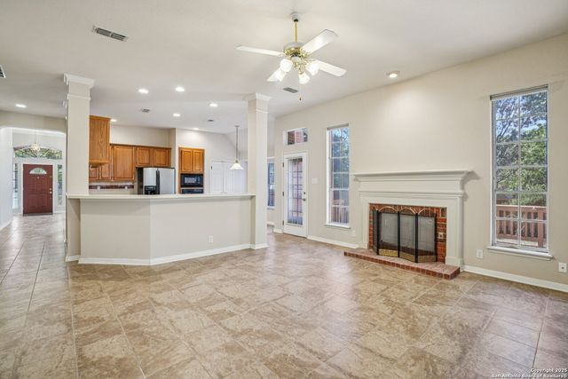 9403 Oakwood, San Antonio, TX 78254