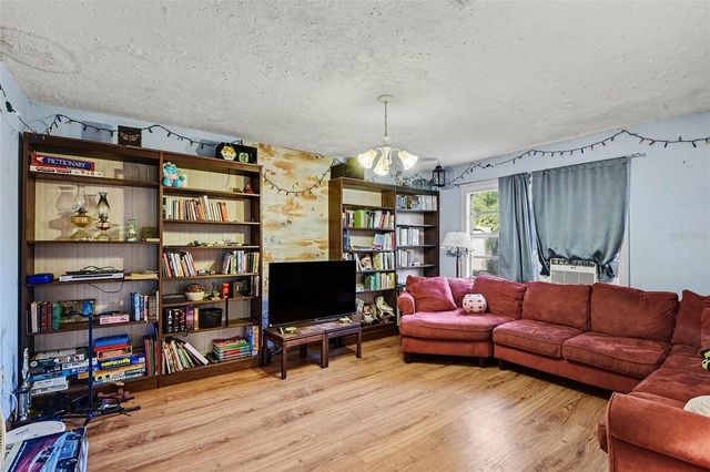 351 N EUCLID AVENUE, Lake Helen, FL 32744