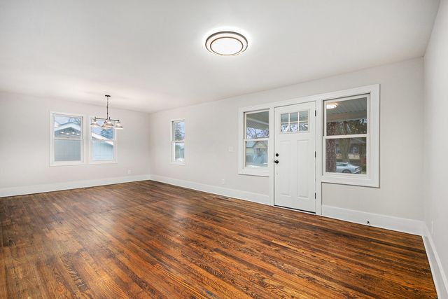 247 N West Road, Lombard, IL 60148