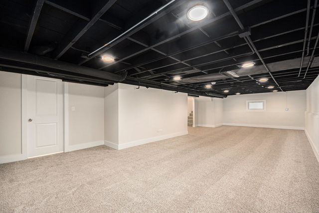 247 N West Road, Lombard, IL 60148