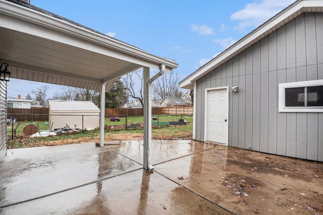 247 N West Road, Lombard, IL 60148