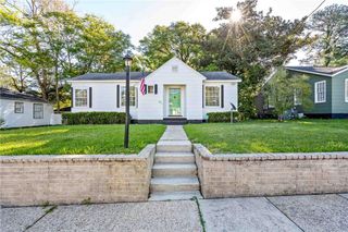 255 Pinehill Drive, Mobile, AL 36606