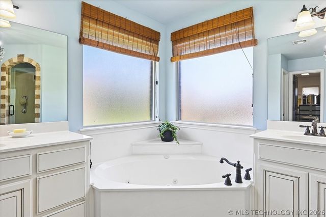 16701 E 49th Place S, Tulsa, OK 74134