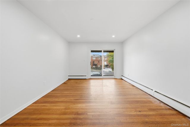 1012 E 233rd Street, Bronx, NY 10466