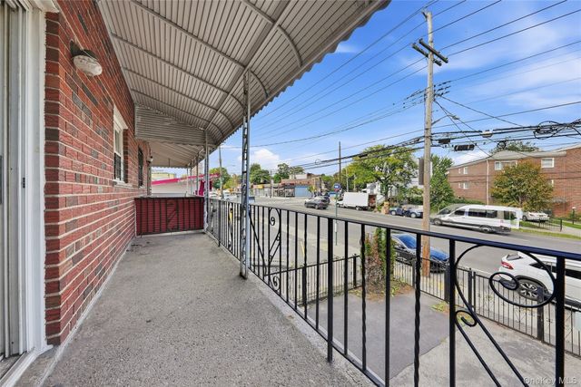 1012 E 233rd Street, Bronx, NY 10466