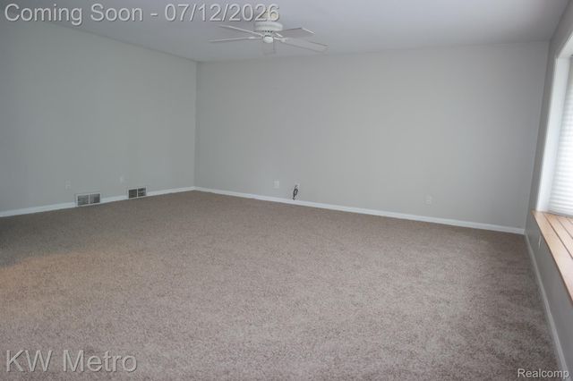 2930 N Connecticut Avenue, Royal Oak, MI 48073