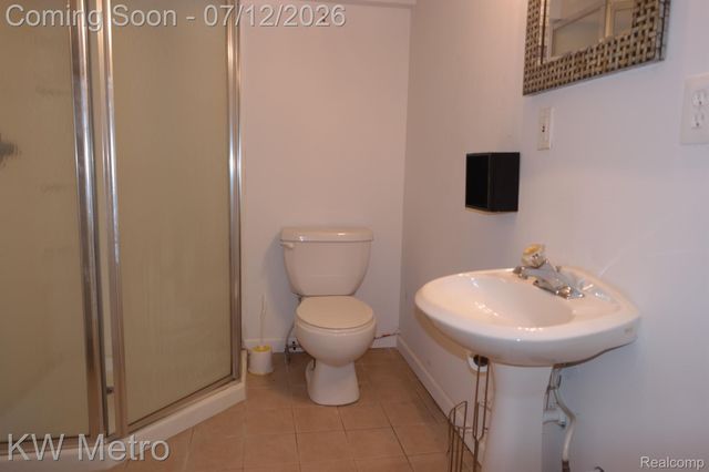 2930 N Connecticut Avenue, Royal Oak, MI 48073