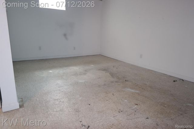 2930 N Connecticut Avenue, Royal Oak, MI 48073