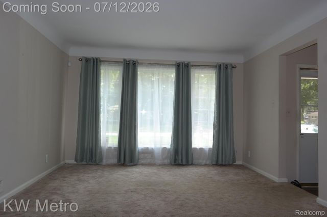2930 N Connecticut Avenue, Royal Oak, MI 48073