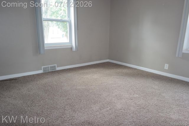 2930 N Connecticut Avenue, Royal Oak, MI 48073