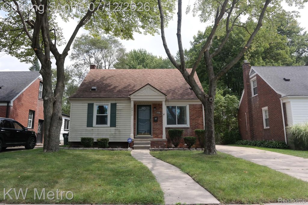 2930 N Connecticut Avenue, Royal Oak, MI 48073